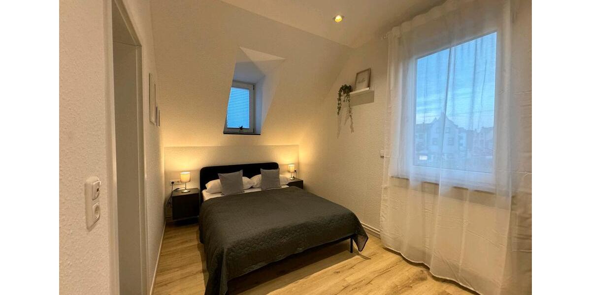 Etagenwohnung Wiesbaden Schierstein - 2 Zimmer, 30 m&sup2;, 1.350&euro; | Angebot:24445002