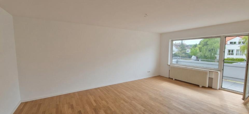 Etagenwohnung Wiesbaden Bierstadt - 3.5 Zimmer, 82 m&sup2;, 1.100&euro; | Angebot:26608784