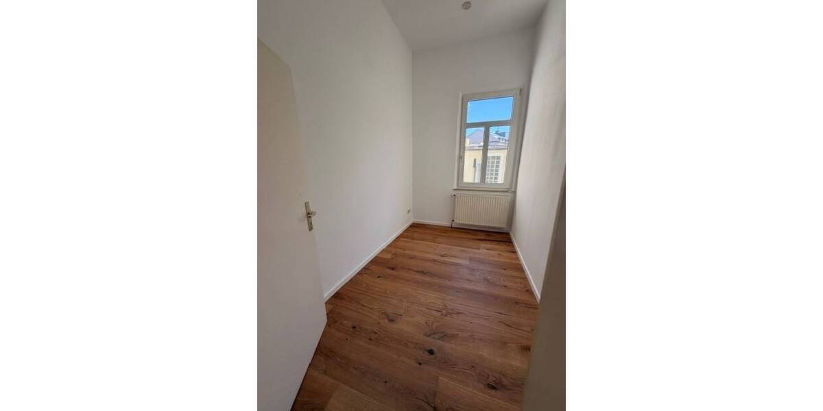 Etagenwohnung Fürth Innenstadt - 4 Zimmer, 90 m&sup2;, 980&euro; | Angebot:26751025