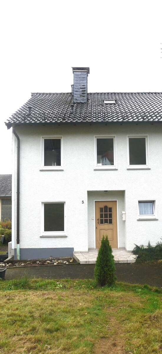 Haus zum Mieten in Engelskirchen 1.500 € 110 m² 4 zimmer