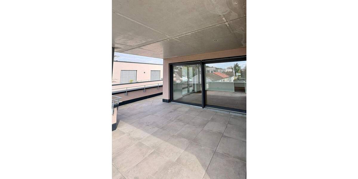 Etagenwohnung Lörrach - 3 Zimmer, 109 m&sup2;, 1.746&euro; | Angebot:26344501