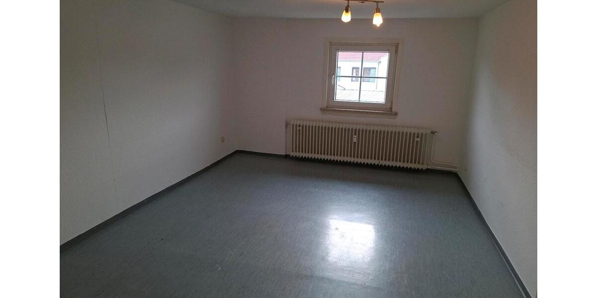 Etagenwohnung Alsfeld - 2 Zimmer, 78 m&sup2;, 700&euro; | Angebot:26500007