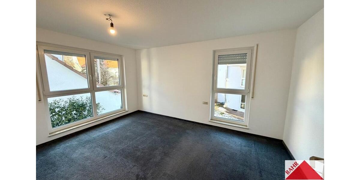 Etagenwohnung Herrenberg - 3 Zimmer, 80 m&sup2;, 990&euro; | Angebot:24630069