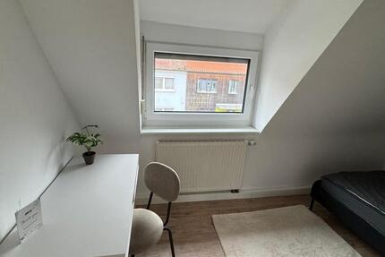 Wohnen auf Zeit Erlangen Am Anger - 6 Zimmer, 15 m&sup2;, 450&euro; | Angebot:26376602