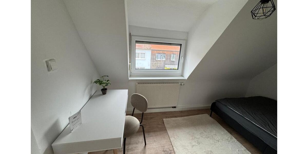 Wohnen auf Zeit Erlangen Am Anger - 6 Zimmer, 15 m&sup2;, 450&euro; | Angebot:26376602