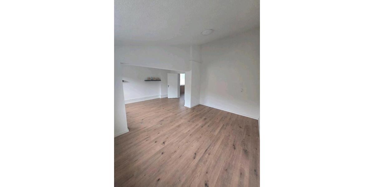 Reihenhaus Bad Wildbad - 8 Zimmer, 224 m&sup2;, 1.600&euro; | Angebot:25052132