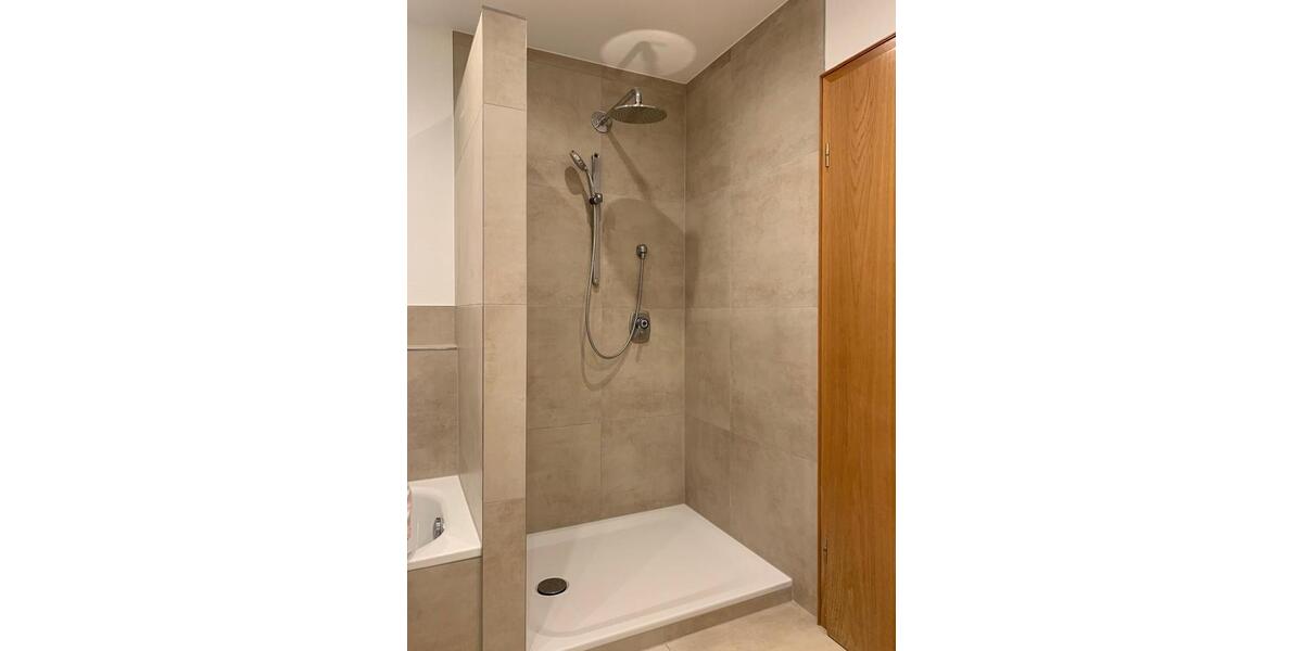 Einfamilienhaus Straßkirchen - 9 Zimmer, 221 m&sup2;, 1.950&euro; | Angebot:26617779