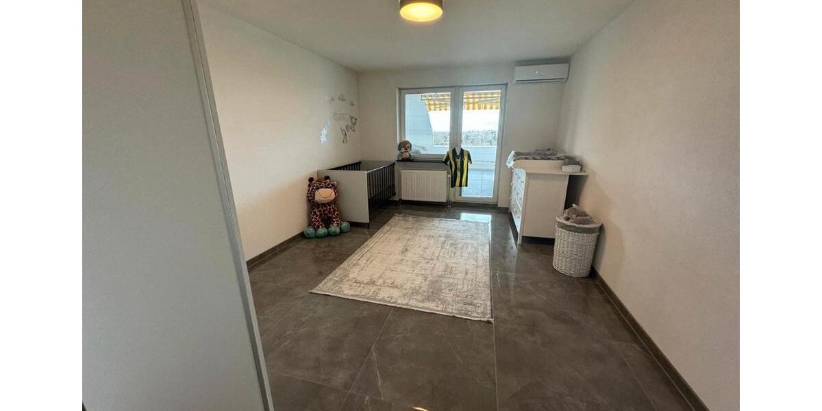 Etagenwohnung Karlsruhe Durlach - 4 Zimmer, 117 m&sup2;, 1.900&euro; | Angebot:25924882