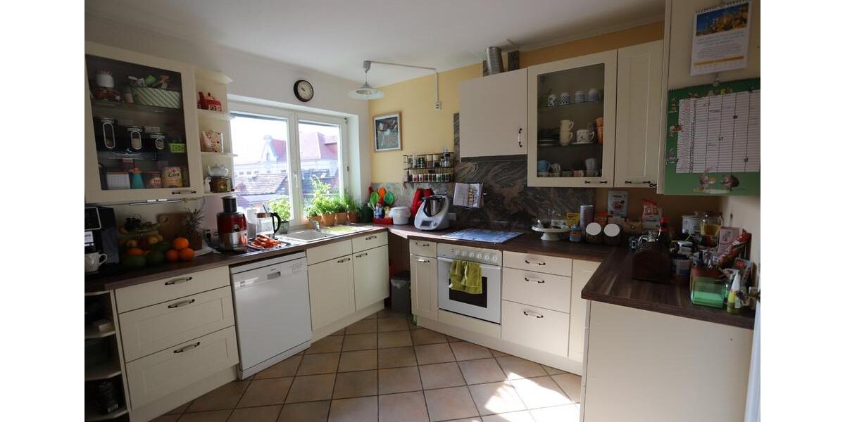 Großzügige 3-Raumwohnung mit Süd-Dachterrasse und Fußbodenheizung 3 zimmer