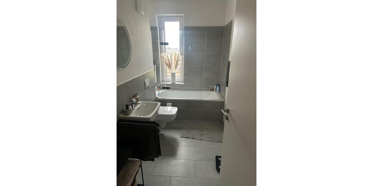 Einfamilienhaus Moers - 4.5 Zimmer, 97 m&sup2;, 1.680&euro; | Angebot:26007095