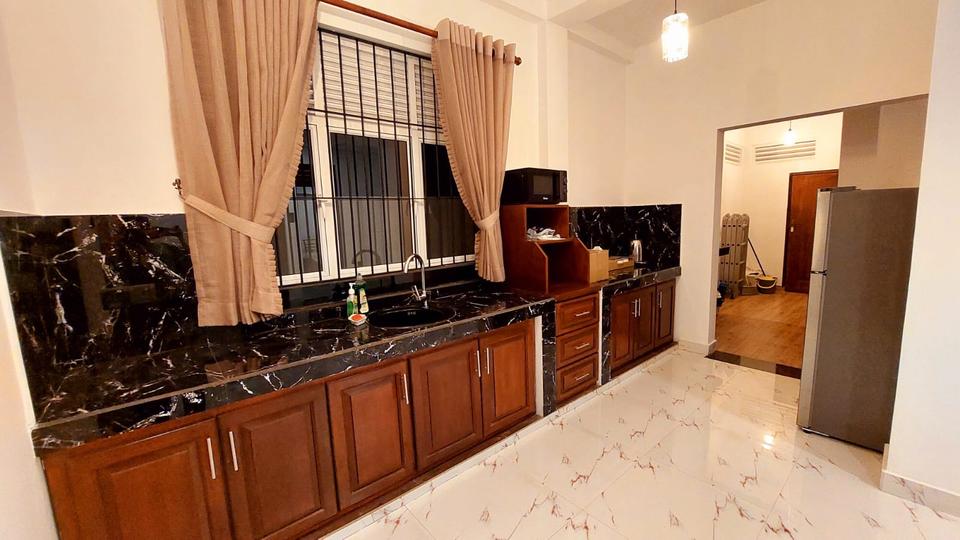 Erdgeschoßwohnung Leonberg - 3 Zimmer, 110 m&sup2;, 35&euro; | Angebot:25919112