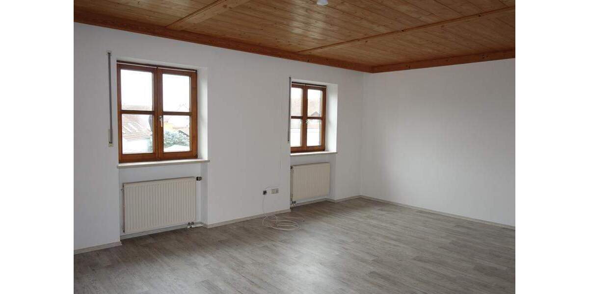 Doppelhaushälfte Laberweinting - 4 Zimmer, 163 m&sup2;, 1.000&euro; | Angebot:25731125