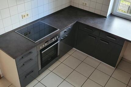 2,5 Zimmer EG Wohnung, 90 m², große Terrasse, Rössing zimmer