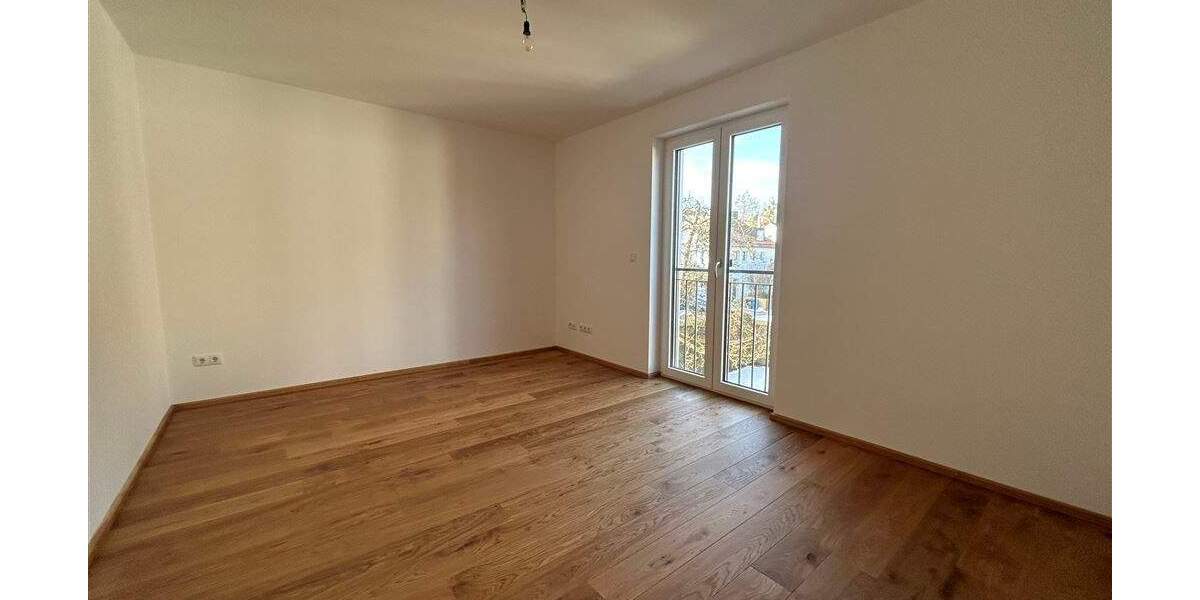 Etagenwohnung München Thalk.Obersendl.-Forsten-Fürstenr.-Solln - 3 Zimmer, 91 m&sup2;, 2.550&euro; | Angebot:24807040