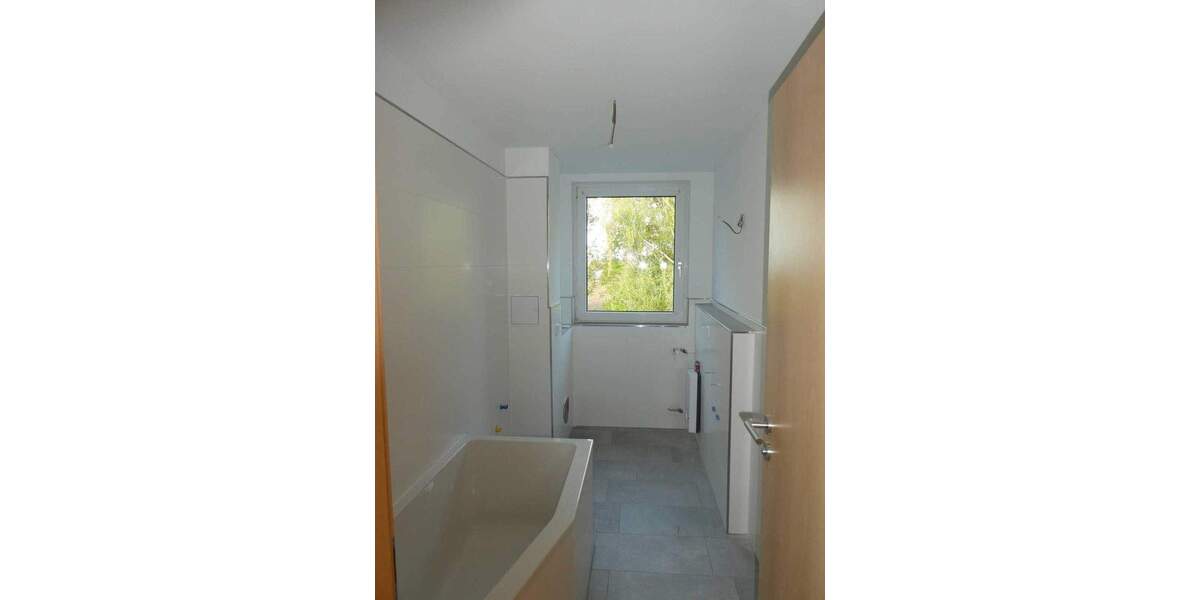 Etagenwohnung Naundorf Hof - 4 Zimmer, 84 m&sup2;, 535&euro; | Angebot:25701635