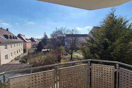 Wohnung Radeberg Kalte Ruhe - 2 Zimmer, 58 m&sup2;, 668&euro; | Angebot:26493876