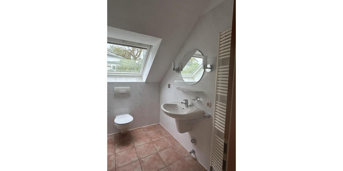 Schöne 2-Zimmer-Wohnung mit Balkon, Grün- & Blicklage von Privat. Am Schäfersberg-Niedernhausen 2 zimmer