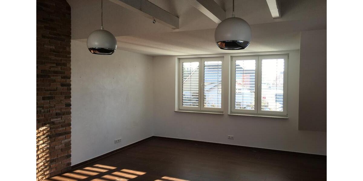 Dachgeschoßwohnung Schramberg - 4.5 Zimmer, 127 m&sup2;, 980&euro; | Angebot:24770923