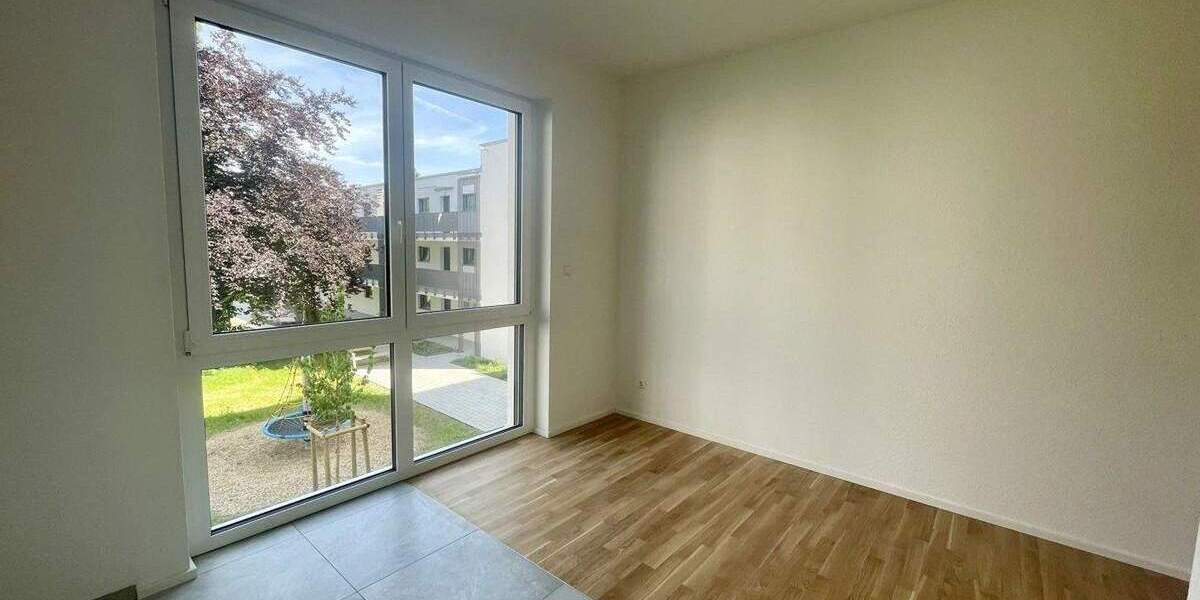 Etagenwohnung Karlsruhe Mühlburg - 2 Zimmer, 77 m&sup2;, 1.395&euro; | Angebot:24858495