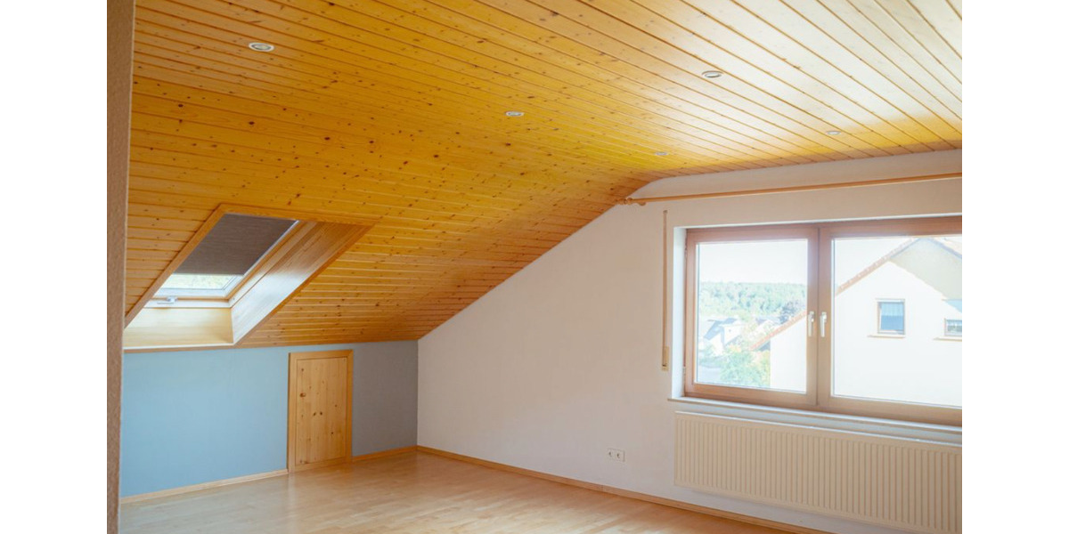 Dachgeschoßwohnung Waldenburg - 2 Zimmer, 73 m&sup2;, 750&euro; | Angebot:24840685