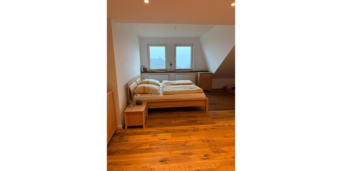 Dachgeschoßwohnung Wincheringen - 3 Zimmer, 120 m&sup2;, 1.400&euro; | Angebot:24756102