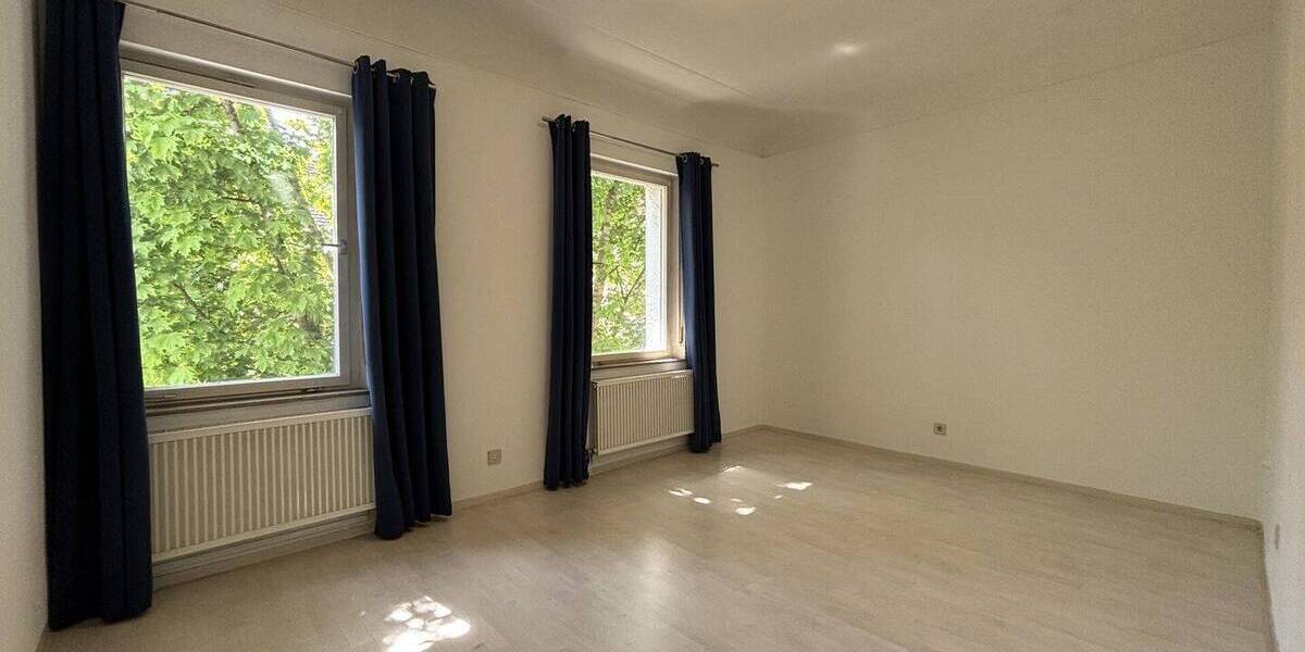 Etagenwohnung Stuttgart / Zuffenhausen Zuffenhausen - 2 Zimmer, 84 m&sup2;, 930&euro; | Angebot:26361618