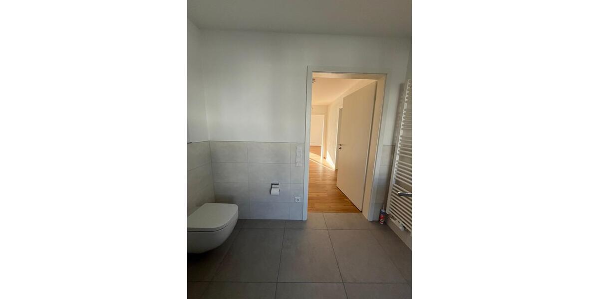 Etagenwohnung Büchlberg - 3 Zimmer, 79 m&sup2;, 870&euro; | Angebot:26416401