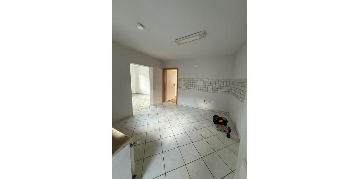Etagenwohnung Ehrenkirchen - 3 Zimmer, 72 m&sup2;, 1.000&euro; | Angebot:26637110