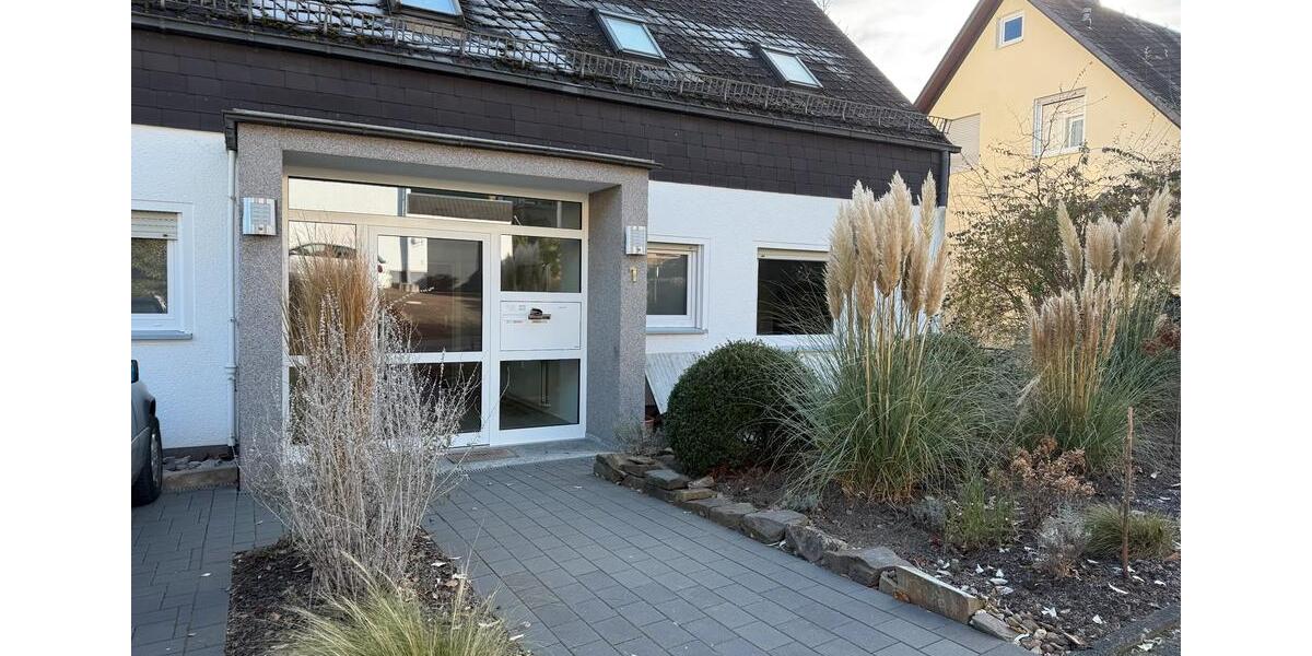 Helle und großzügige 5-Zimmer-Wohnung (140 m²) in Kirchen (Sieg) 5 zimmer