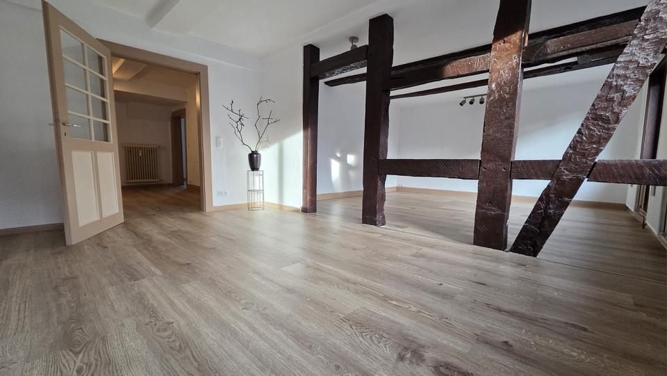 Altstadt Fallersleben: Komplett modernisierte 3-Raum-Wohnung, KÜ 3 zimmer