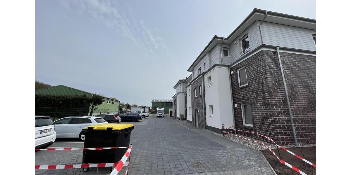 Etagenwohnung Bad Bramstedt - 3 Zimmer, 84 m&sup2;, 1.150&euro; | Angebot:25903274