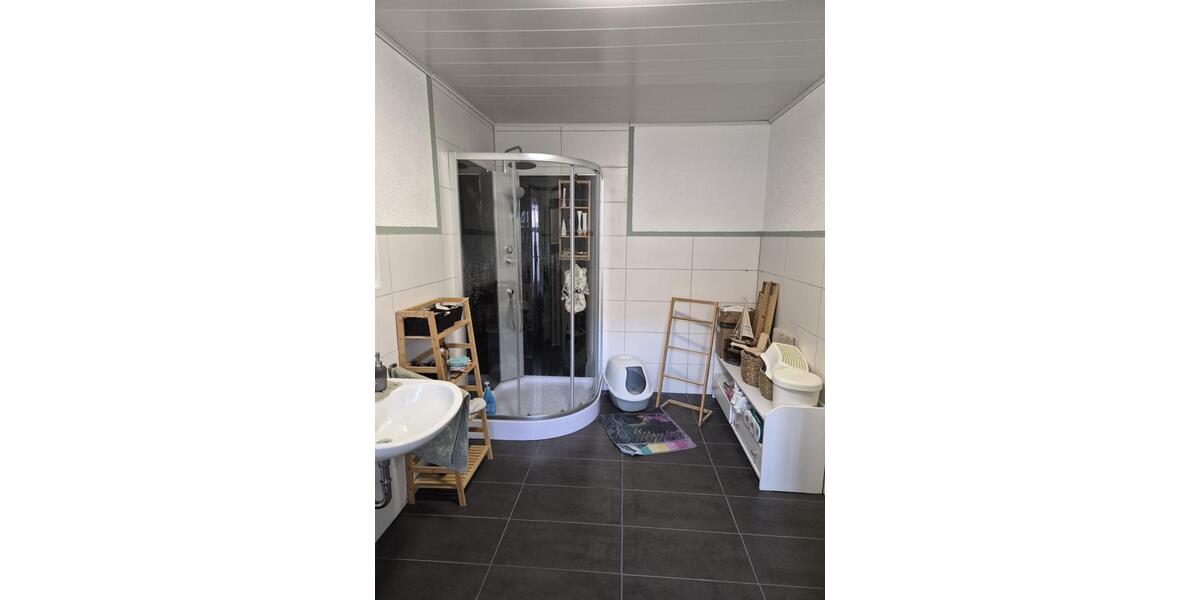 Etagenwohnung Kirchen (Sieg) - 4 Zimmer, 93 m&sup2;, 800&euro; | Angebot:26036152