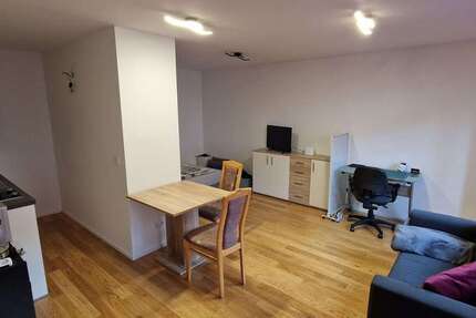 Wohnung zum Mieten in Stuttgart 610 € 33.87 m² 1 zimmer