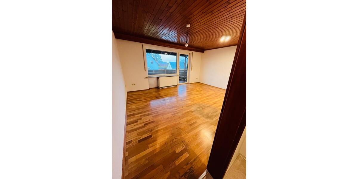 Etagenwohnung Pressath - 2 Zimmer, 74 m&sup2;, 123&euro; | Angebot:25903984