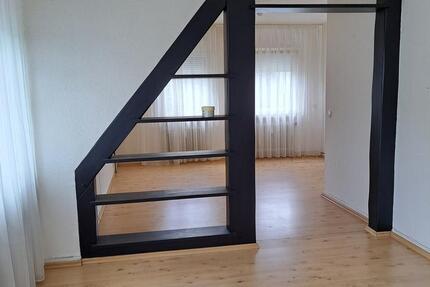 Dachgeschosswohnung in zentraler Lage von Bad Berleburg-Stadt 3 zimmer