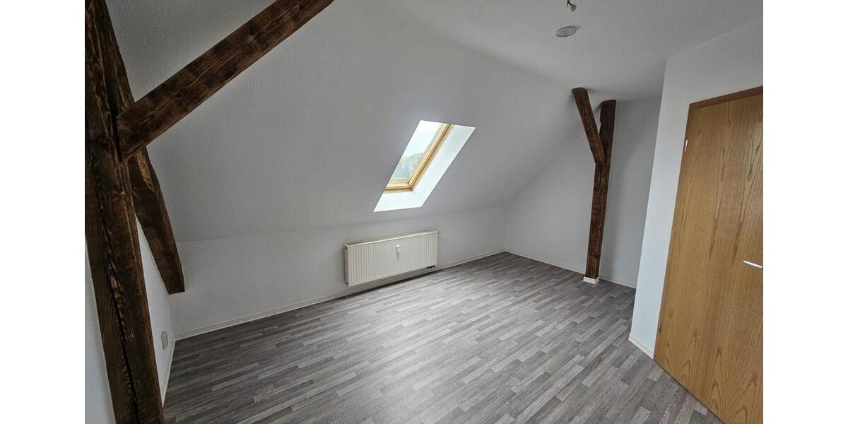 Dachgeschoßwohnung Zittau - 2 Zimmer, 55 m&sup2;, 275&euro; | Angebot:26556927