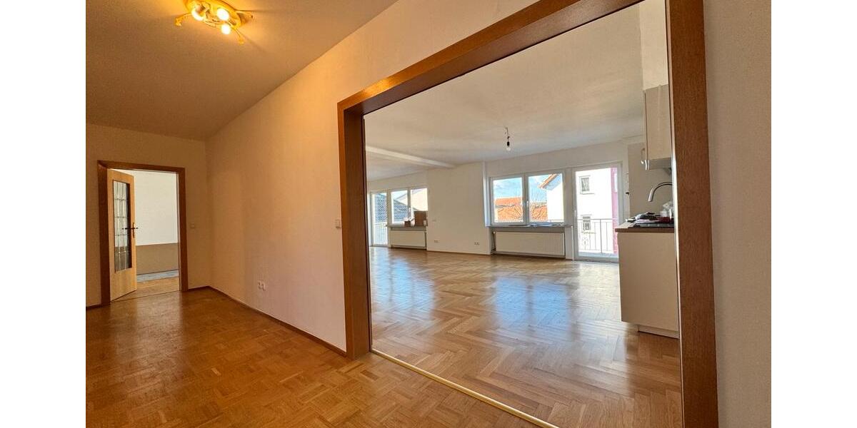 Exklusive, lichtdurchflutete 5,5 Zimmer-Wohnung - Saniert 5 zimmer
