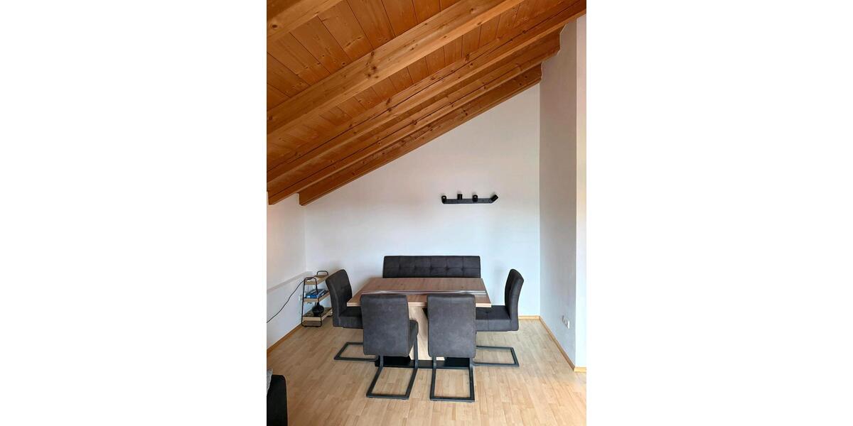 Dachgeschoßwohnung Nußdorf - 3 Zimmer, 70 m&sup2;, 1.000&euro; | Angebot:25992229