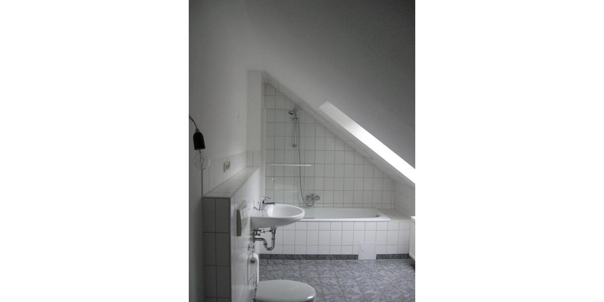 Dachgeschoßwohnung Wernigerode - 3.5 Zimmer, 93 m&sup2;, 760&euro; | Angebot:24445015
