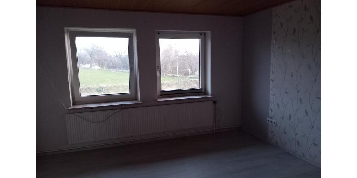 Etagenwohnung Drelsdorf - 3 Zimmer, 110 m&sup2;, 900&euro; | Angebot:25643724