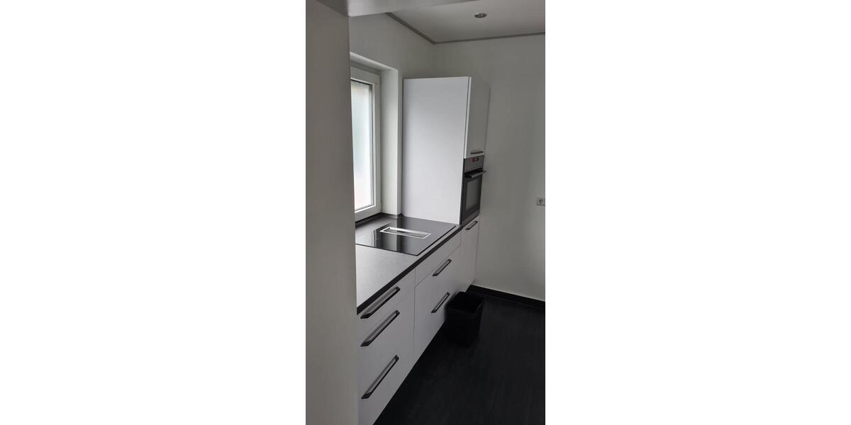 Moderne 2-Zimmer-EG-Wohnung mit Balkon, Einbauküche & Stellplatz 2 zimmer