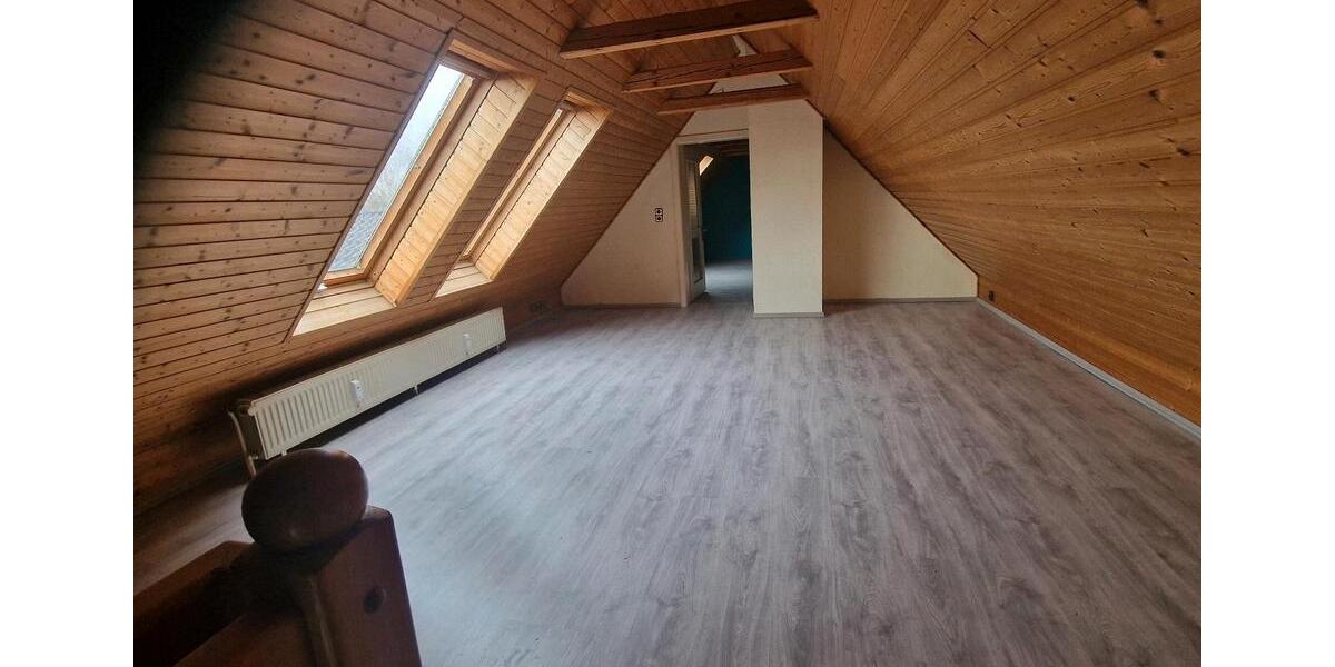 Große 2-geschossige Wohnung 130m² im Zentrum von Wagenfeld 5 zimmer