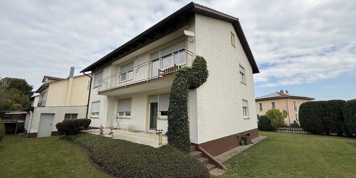 Etagenwohnung Pfatter - 4 Zimmer, 92 m&sup2;, 620&euro; | Angebot:23972856