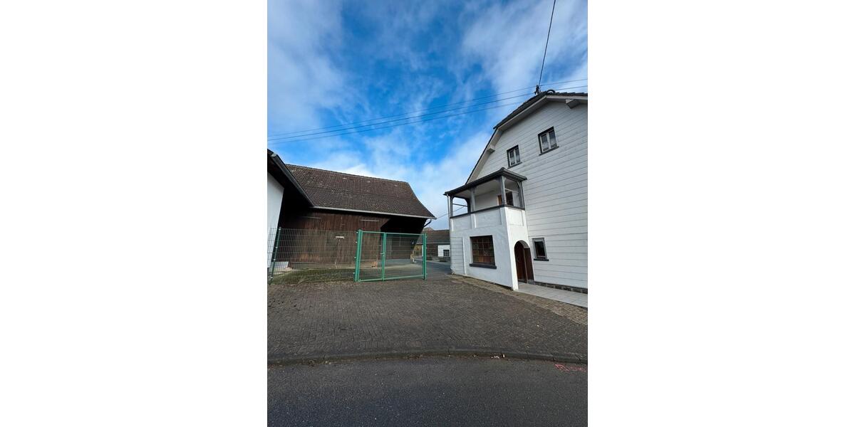 Einfamilienhaus Hennef (Sieg) - 4 Zimmer, 146 m&sup2;, 1.250&euro; | Angebot:25261333