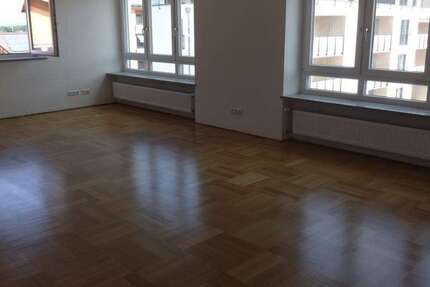 Wohnung Lappersdorf - 3.5 Zimmer, 154 m&sup2;, 1.300&euro; | Angebot:26609120