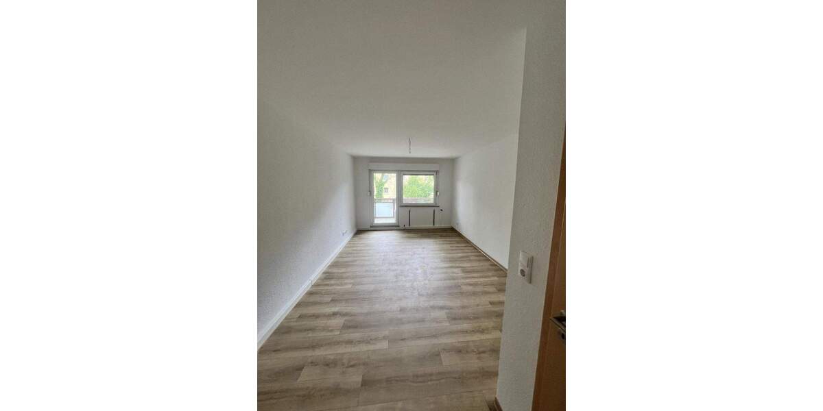 Vollständig neu renovierte Wohnung mit Balkon...ruhige Lage in Bad Düben! 3 zimmer