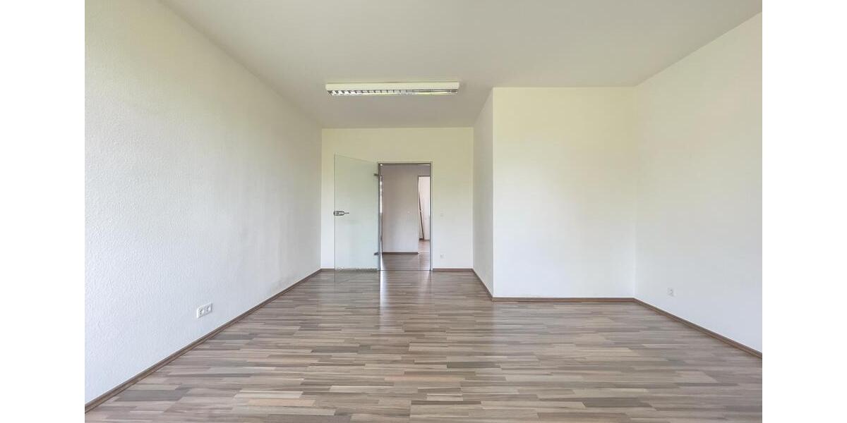 Wohnen direkt neben dem Europa Brunnen und der ST. Marienkirche 2.5 zimmer