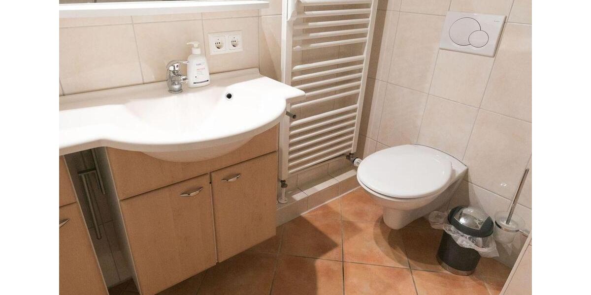 Dachgeschoßwohnung Hamburg Altstadt - 3 Zimmer, 90 m&sup2;, 1.800&euro; | Angebot:26050612