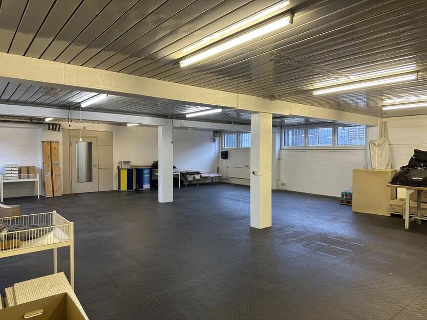 211m² Büro- und Lagerfläche in Langenhagen Zentrum