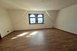 Dachgeschoßwohnung Bad Rodach - 3 Zimmer, 98 m&sup2;, 600&euro; | Angebot:26095511